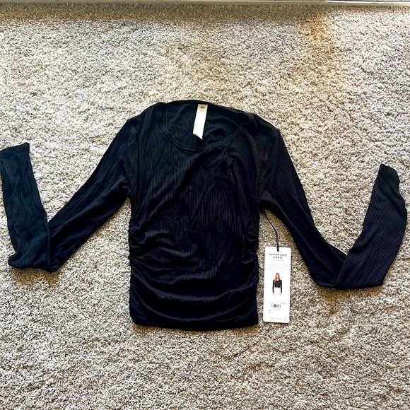 ALO Yoga Tops - Alo Yoga Gather Long Sleeve Size S Black